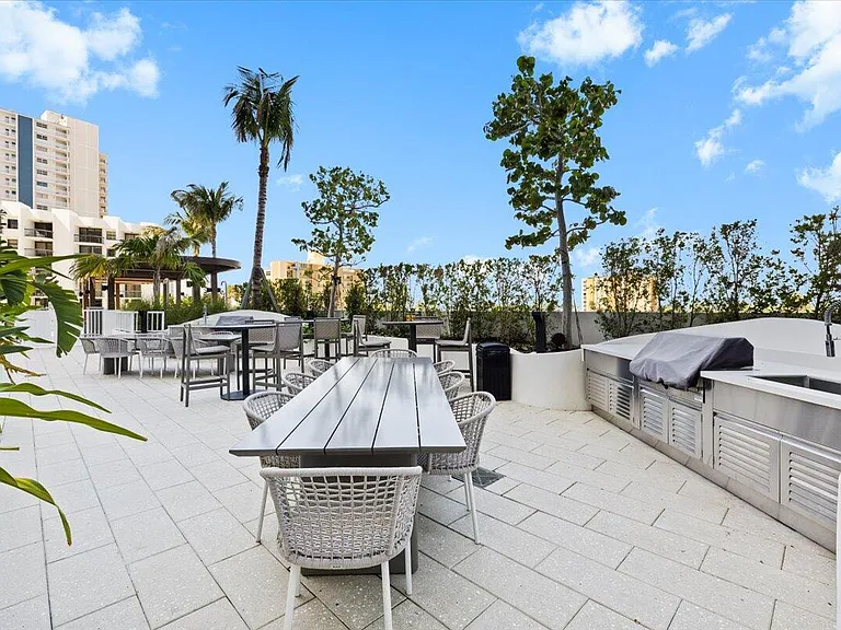 900 N Ocean Blvd #305 — Photo 41