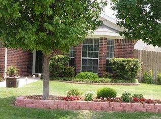 1341 Meadowbrook Ln, Crowley, TX 76036