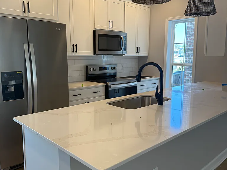 69 S Cedar Ave — Photo 8