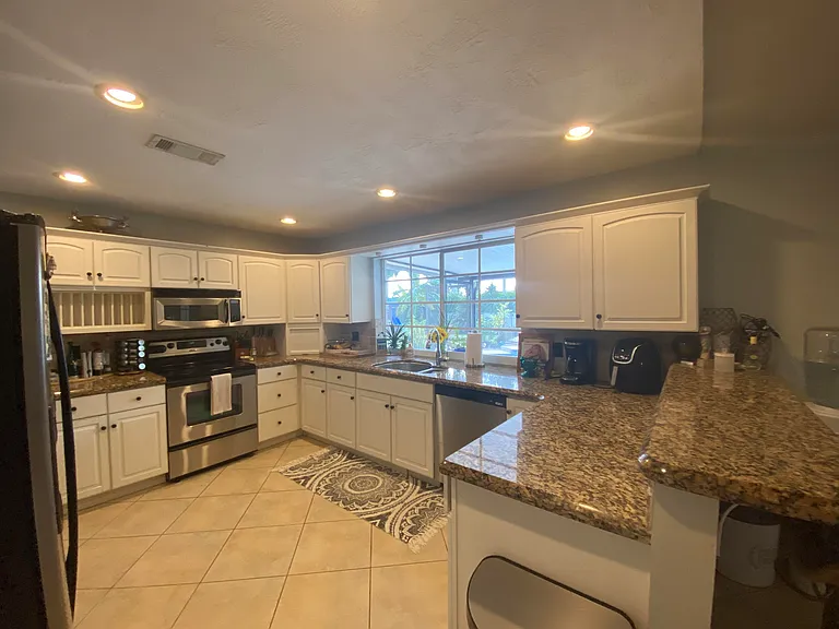 9928 Moss Pond Dr — Photo 8