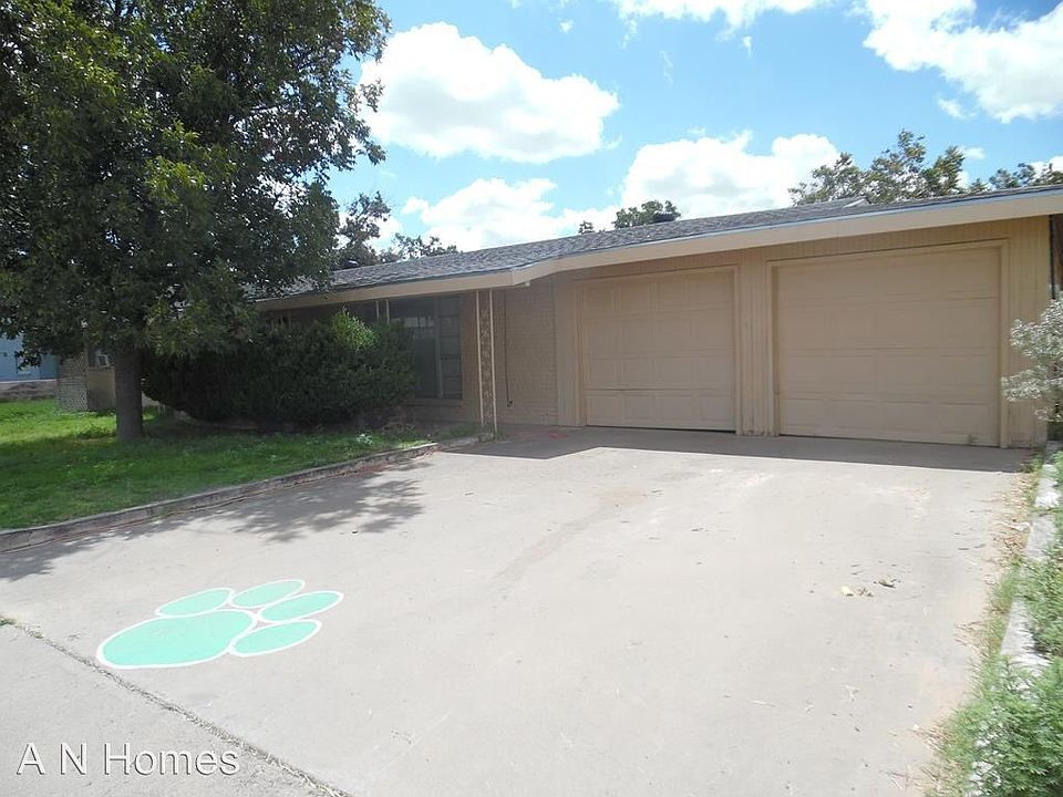 1st image of 1701 S Calvin Ave