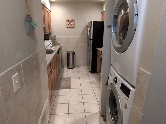 3rd image of 3848 Folsom Ave