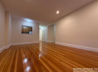 33-35 Lancaster Ter #100, Brookline, MA 02446