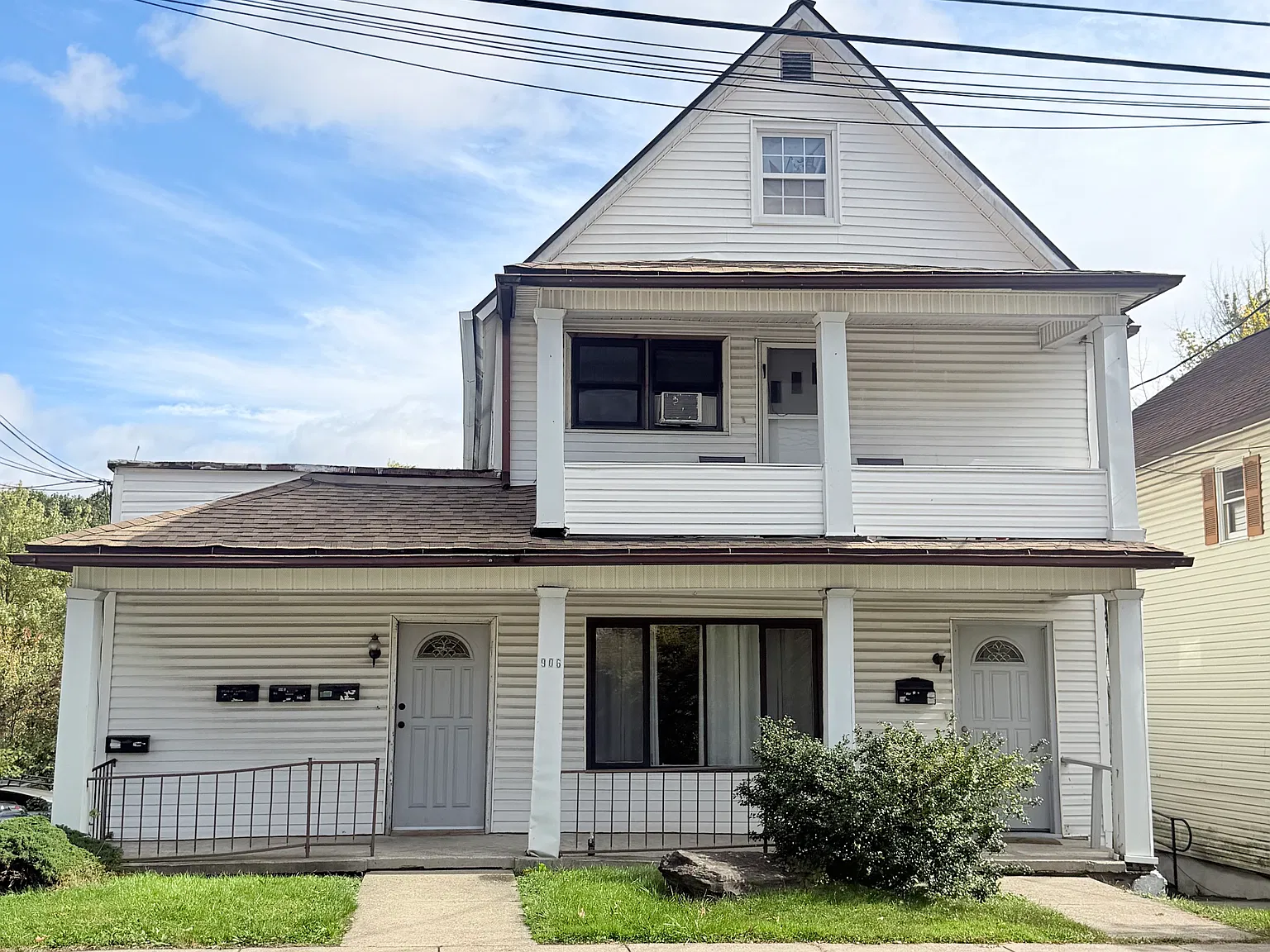 1 bed, $900 — Photo 1