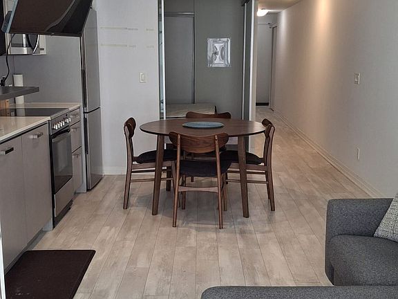 3rd image of 1630 Queen St E #211