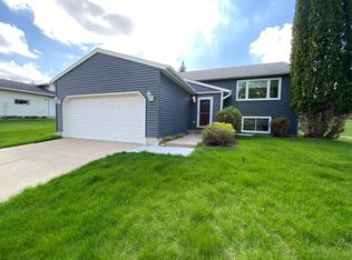 3621 10th Ave SW, Rochester, MN 55902