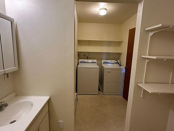 4th image of 1420 Colorado Ave #2