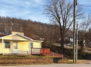 313 Fairlane Dr, Vanceburg, KY 41179