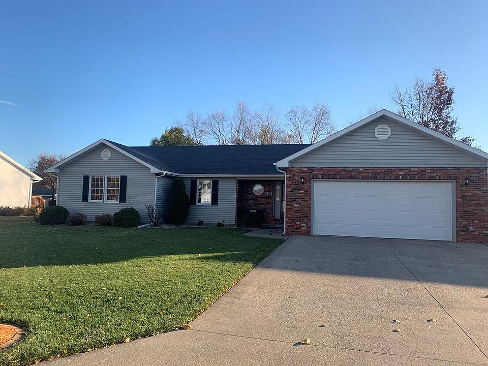 1st image of 810 Dogwood Dr