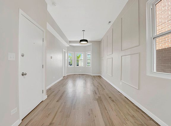 5th image of 2223 W Taylor St #2