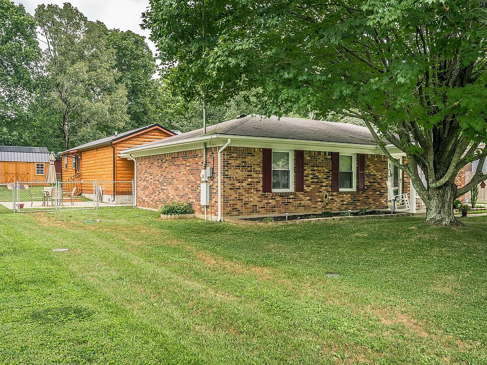 1st image of 348 Lynnwood Dr