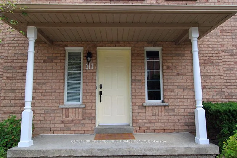 80 Acorn Pl — Photo 3