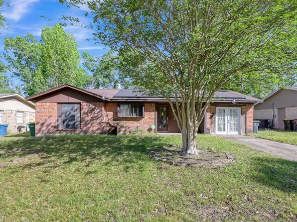 807 Dr Martin Luther King Jr Pl N, Conroe, TX 77301