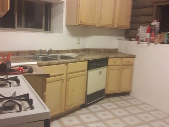 5th image of 4900 Parkview Dr