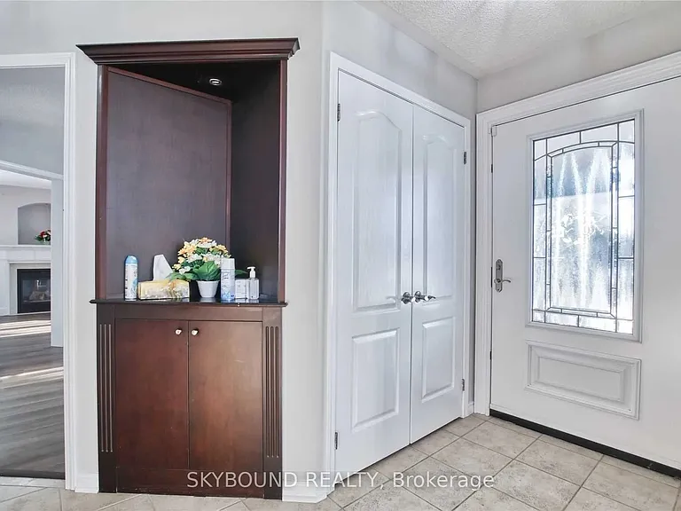 1 Springhurst Ave — Photo 4