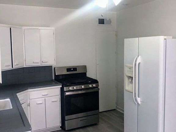 3rd image of 611 S 3rd Ave #613