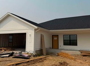 984 Bell Cir, Arlington, WI 53911