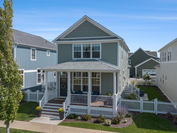 239 Cavelier Ave, Saint Joseph, MI 49085