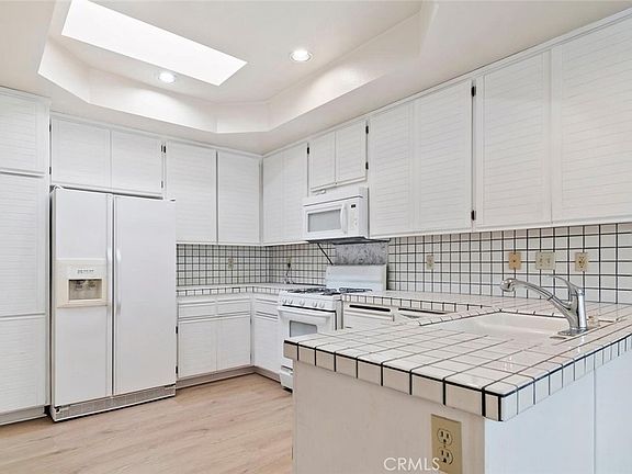 5th image of 2117 Bermuda Dunes Pl