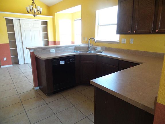 5th image of 3521 Tierra Lorena Dr