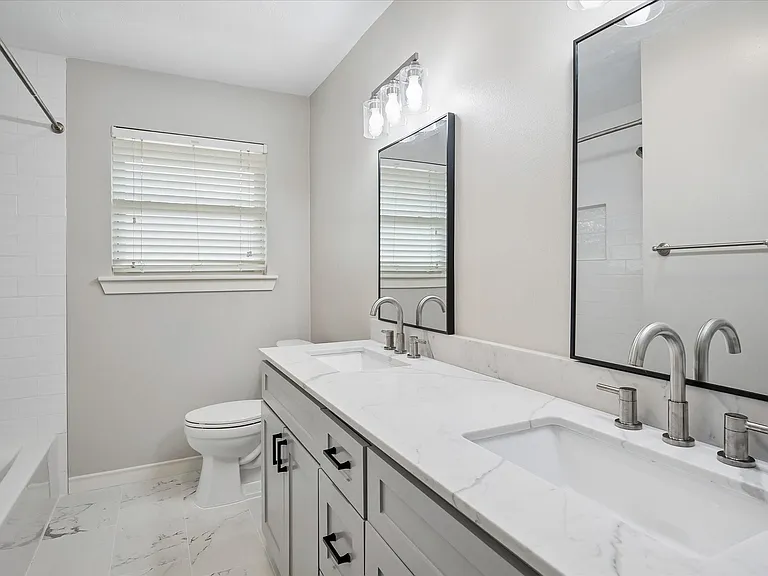 10626 Longmeadow Dr — Photo 14