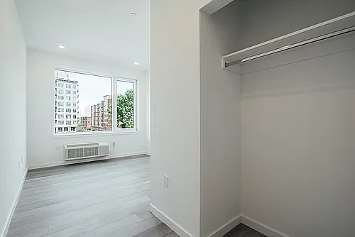 130 Monitor Street — Photo 35