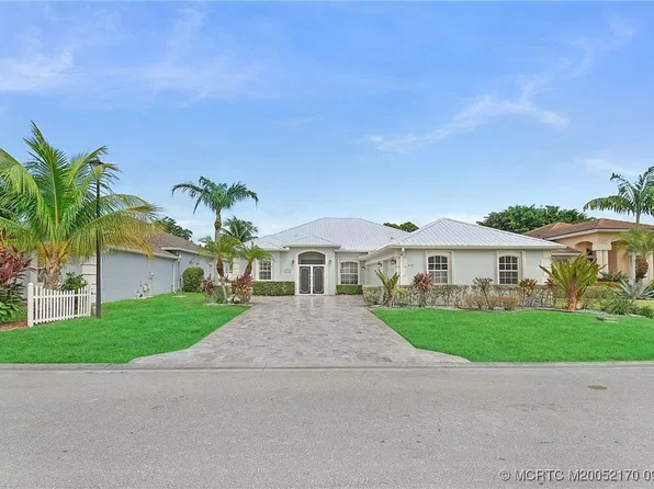 439 NW Sunflower Pl, Jensen Beach, FL 34957