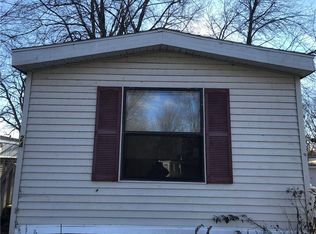 24 Creekview Cir, Lakeville, NY 14480