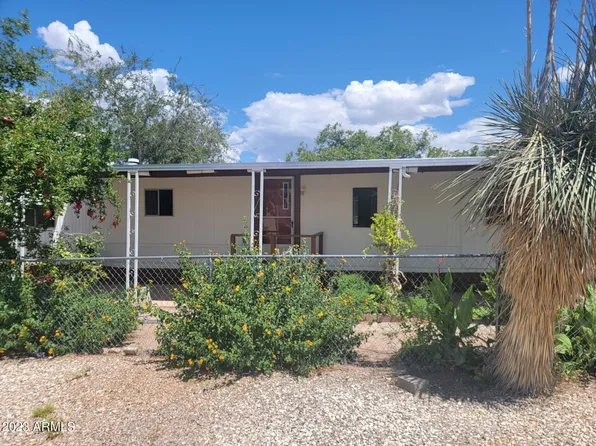 260 S Land Avenue, Benson, AZ 85602