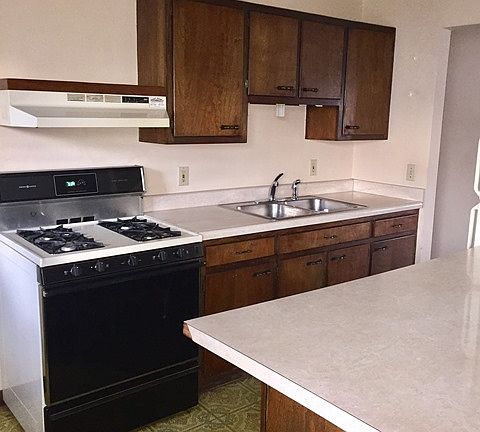 3rd image of 520 Augdon Dr