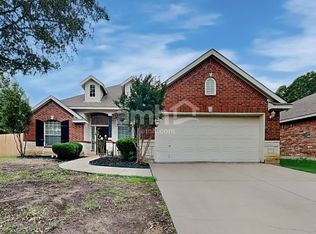 901 Chestnut Ln, Saginaw, TX 76179