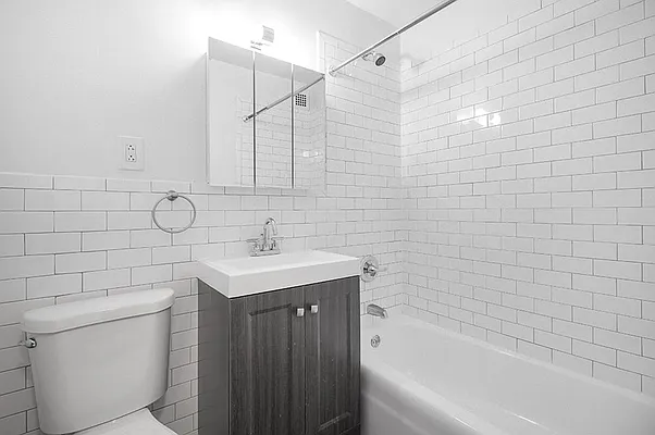 Rented by Zumper Inc | media 28