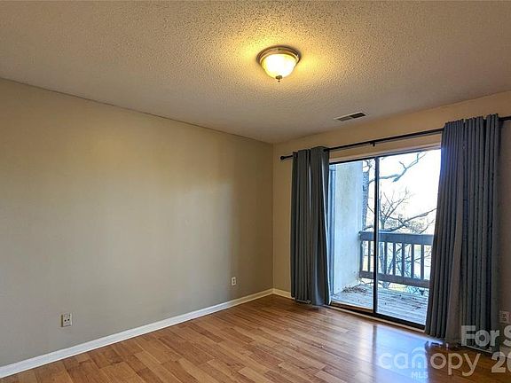 5th image of 8137 Cedar Glen Dr