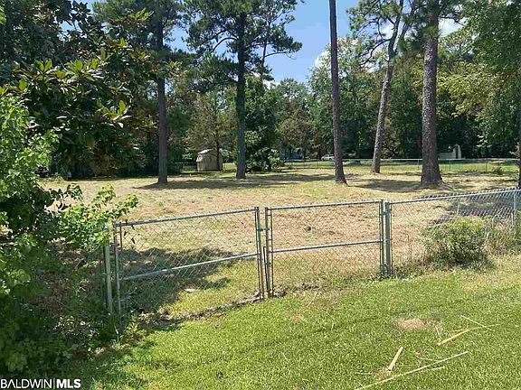 3rd image of 27098 Magnolia Dr