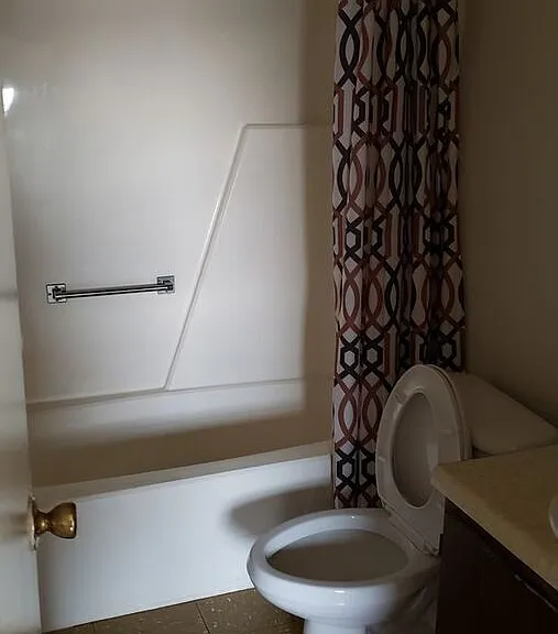 629 S Crosby St — Photo 15