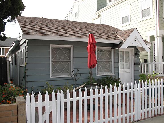 FRONT ENTRY WITH LEFT SIDE ACCESS