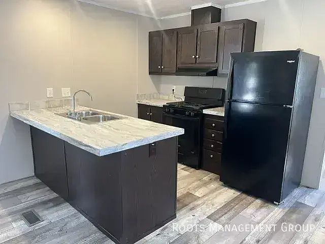 1st image of 1413 Winona St #1413WN