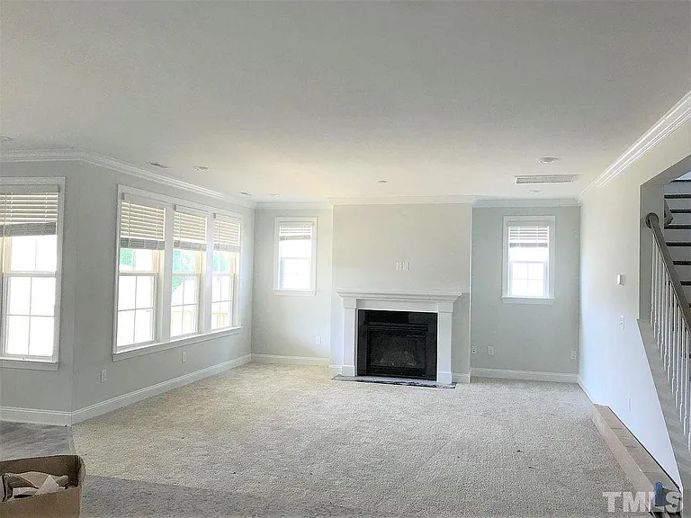 2975 Farmhouse Dr — Photo 8