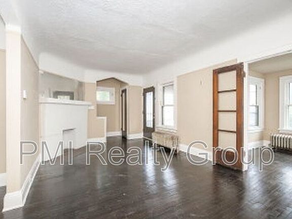 4th image of 888 Evangeline Rd