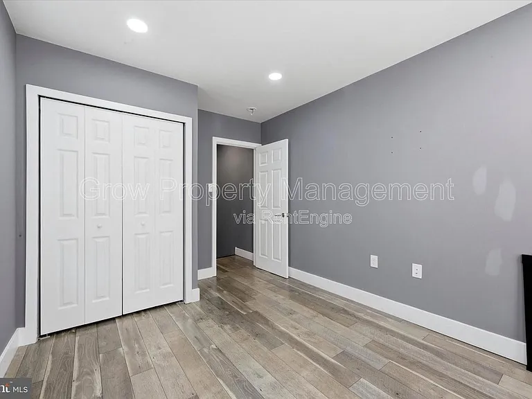 1935 N Newkirk St — Photo 11