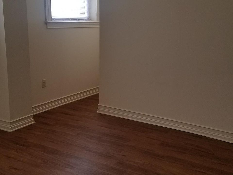 2nd image of 1702 Walnut St #6H