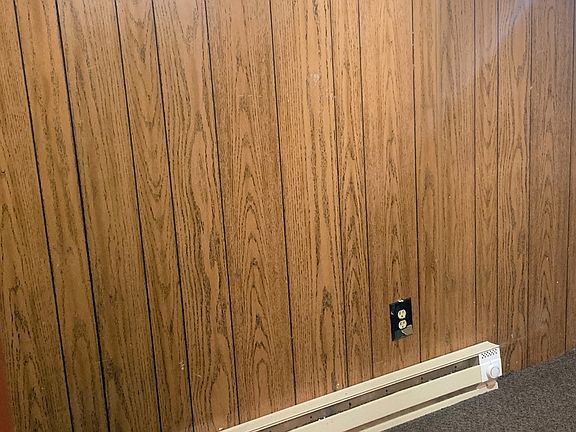 2 bedroom 1 bath. Electric baseboard heat, refrigerator, stove, microwave, washer and dryer hook up. New carpet and some new paint. Nice size bathroom , large kitchen.. Quiet neighborhood: 675.00 per month with 675.00 deposit. Income 2500/month minimum.