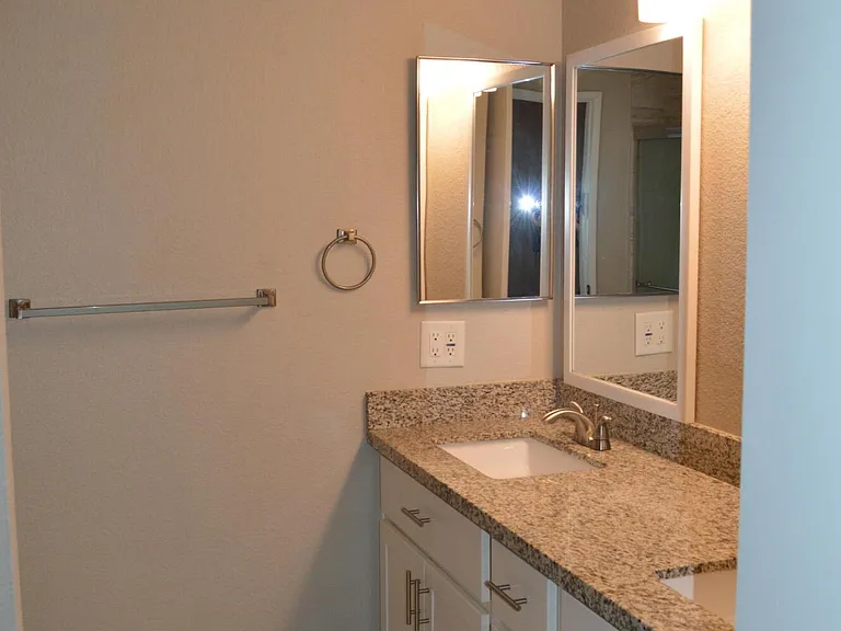 2910 W Marconi Ave #113 — Photo 14