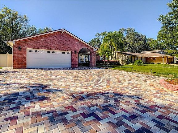 4th image of 11418 Country Oaks Dr