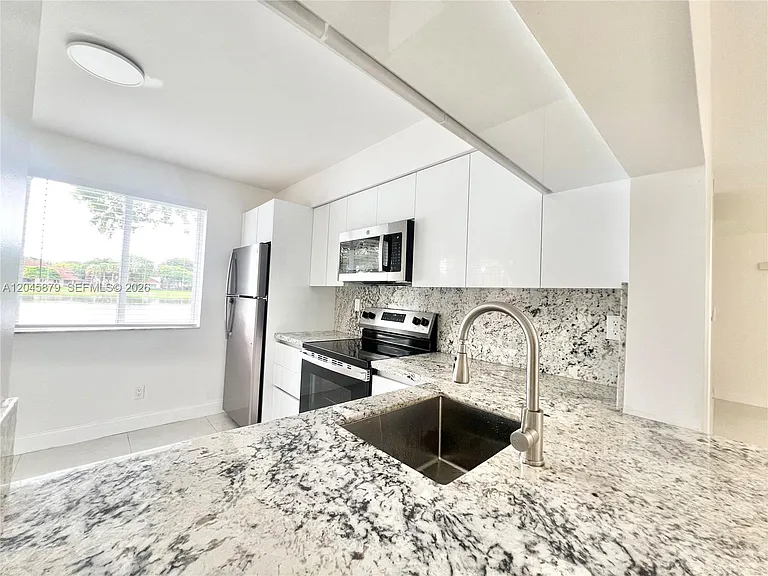 842 NW 92nd Ave #842 — Photo 3