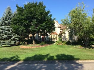 4431 N Castlewood Ct, Auburn Hills, MI
