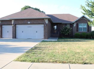 1641 E New Madrid, Republic, MO 65738