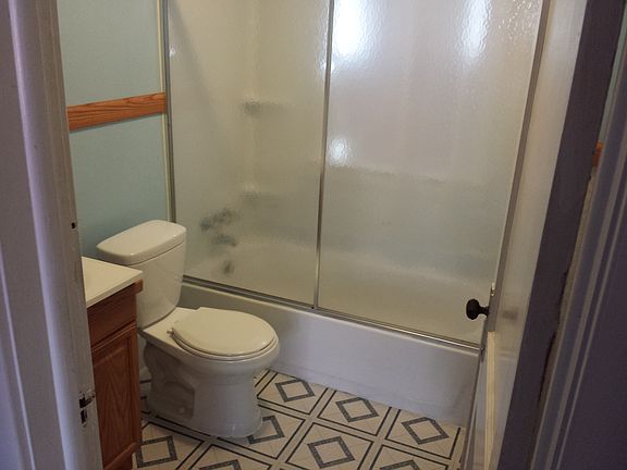 5th image of 1107 Brown Ave APT 2