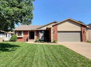 9802 W Cornelison St, Wichita, KS 67212