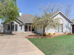 1801 Lois Lynn Ln, Edmond, OK 73003